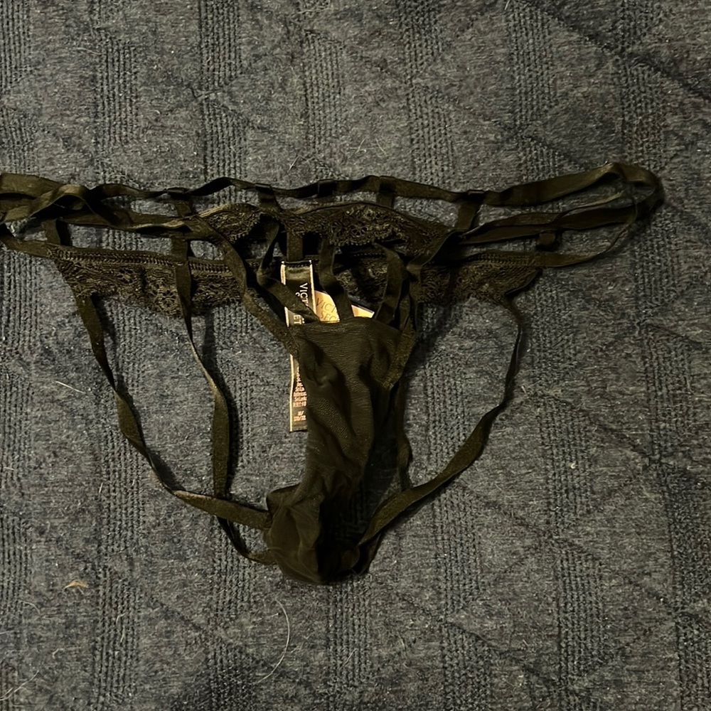 NWT Victoria’s Secret strappy panties